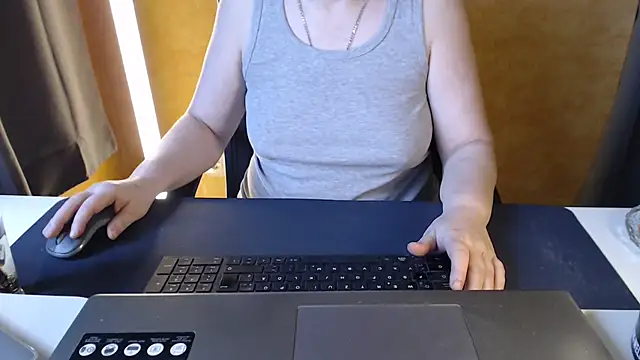 Sweet Phoenix online show from February 2026 10:49:02 AM