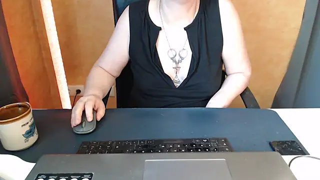 Snapshot of Sweet_Phoenix chatting on May 2026 12:26:02 PM Sweet Phoenix online show from May 2026 12:26:02 PM