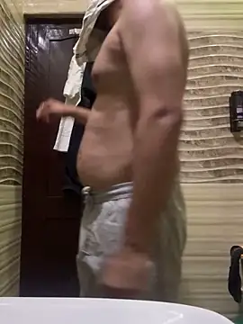 Snapshot of skyisthelimit12 chatting on February 2025 01:38:02 PM skyisthelimit12 online show from February 2025 01:38:02 PM