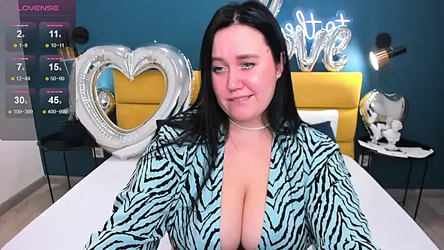 GloriaBates online show from February 2025 12:41:01 AM