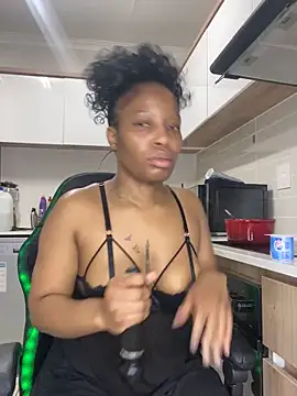 Thando04 online show from September 2025 04:40:02 PM