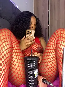 Thando04 online show from October 2025 01:08:02 PM