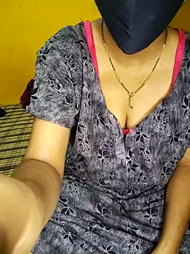 Snapshot of lovelygirl4567 chatting on March 2025 03:56:01 PM lovelygirl4567 online show from March 2025 03:56:01 PM