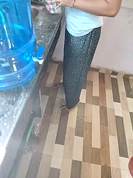 Snapshot of lovelygirl4567 chatting on March 2025 04:37:02 AM lovelygirl4567 online show from March 2025 04:37:02 AM