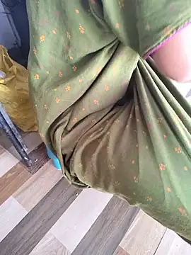 Snapshot of lovelygirl4567 chatting on October 2025 03:27:01 AM lovelygirl4567 online show from October 2025 03:27:01 AM