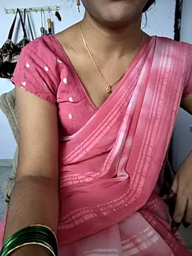 lovelygirl4567 online show from December 2025 06:52:01 AM