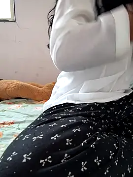 Snapshot of lovelygirl4567 chatting on May 2026 05:34:02 AM lovelygirl4567 online show from May 2026 05:34:02 AM