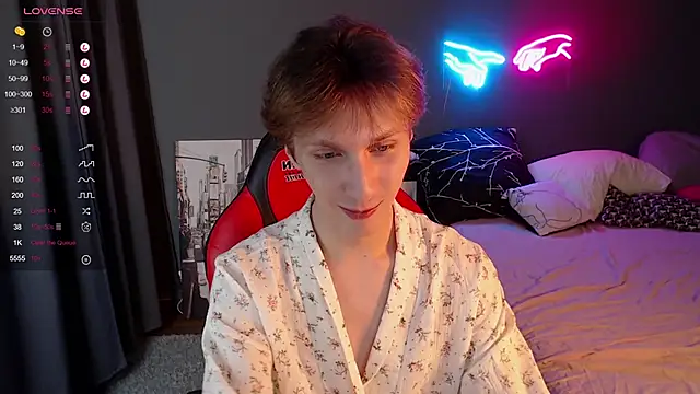 Snapshot of Adrian_Di chatting on January 2025 11:19:02 AM Adrian Di online show from January 2025 11:19:02 AM