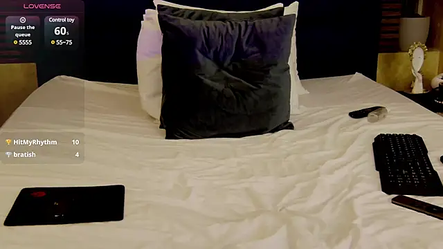 SamaraSinn online show from March 2025 11:32:01 AM