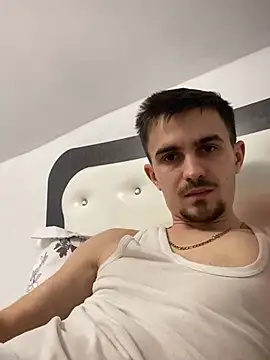 Snapshot of Demonpull69 chatting on February 2026 04:11:02 PM Demonpull69 online show from February 2026 04:11:02 PM