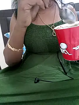 Tamil Vishalini online show from November 2025 04:56:02 AM