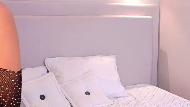 NickyBelmonth online show from February 2025 03:21:01 PM