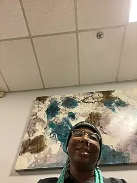 Snapshot of DamnBubbles chatting on January 2025 04:54:01 AM DamnBubbles online show from January 2025 04:54:01 AM