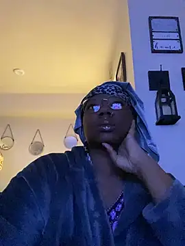 Snapshot of DamnBubbles chatting on March 2025 11:43:02 PM DamnBubbles online show from March 2025 11:43:02 PM