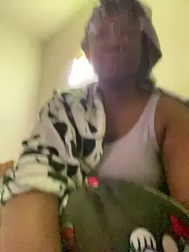 Snapshot of DamnBubbles chatting on February 2026 01:31:01 AM DamnBubbles online show from February 2026 01:31:01 AM