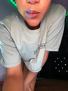 bronwgirl69 online show from November 2025 09:25:02 PM