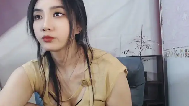 xiaotiantian-76 online show from January 2025 01:01:01 PM