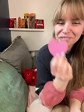 thigh hi online show from January 2025 04:37:02 PM