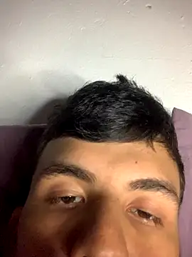 gabrielzinnnn085 online show from September 2025 09:05:02 PM