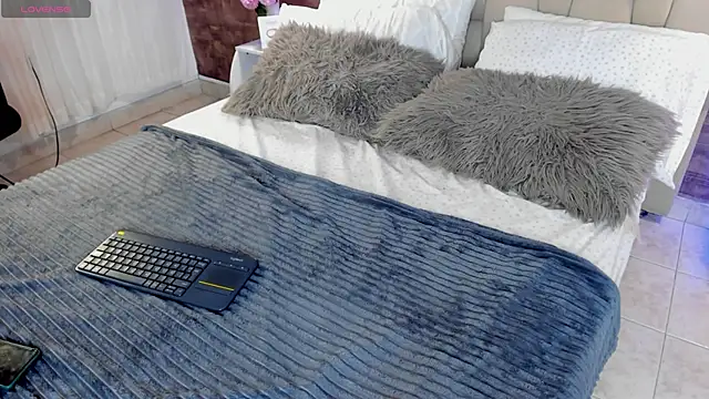 Scarlet lace online show from March 2025 07:38:01 PM