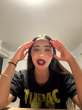 miaceleste online show from September 2025 06:13:02 PM