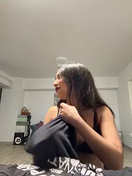 miaceleste online show from October 2025 04:48:02 PM