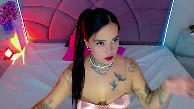 Snapshot of Carolaine01 chatting on September 2025 07:59:01 PM Carolaine01 online show from September 2025 07:59:01 PM