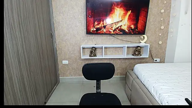 sexy melany xxx online show from December 2024 09:11:02 AM