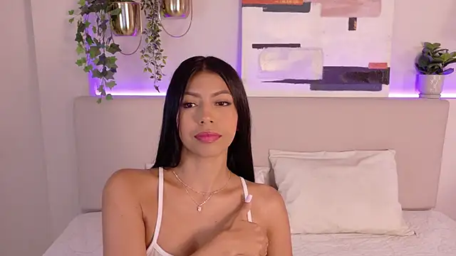 Snapshot of AbieHills chatting on February 2025 12:00:02 PM AbieHills online show from February 2025 12:00:02 PM