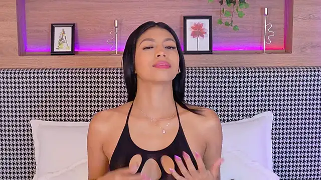 Snapshot of AbieHills chatting on March 2025 11:56:01 AM AbieHills online show from March 2025 11:56:01 AM