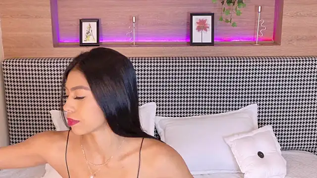 Snapshot of AbieHills chatting on March 2025 11:38:02 AM AbieHills online show from March 2025 11:38:02 AM