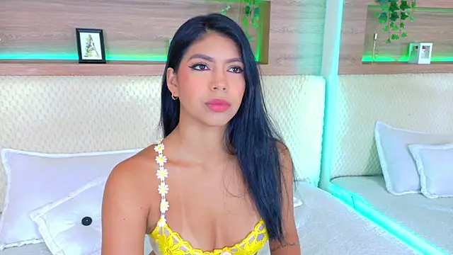 Snapshot of AbieHills chatting on September 2025 12:05:02 PM AbieHills online show from September 2025 12:05:02 PM