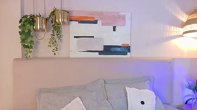 Snapshot of AbieHills chatting on November 2025 11:43:01 AM AbieHills online show from November 2025 11:43:01 AM