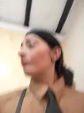 BELLA--26 online show from February 2025 08:10:01 PM