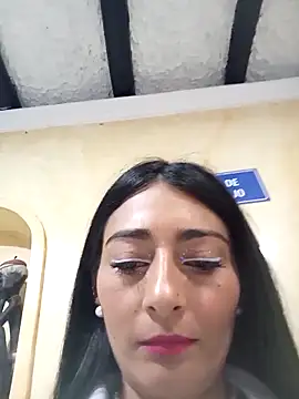 BELLA--26 online show from March 2025 05:33:02 PM