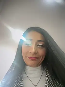 BELLA--26 online show from November 2025 02:16:02 PM