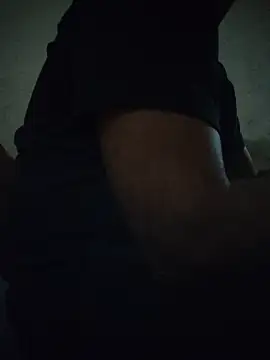 MAGNETICDADDY8 online show from September 2025 08:32:01 PM