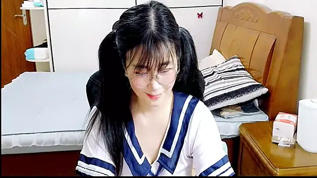 Strawberry baby online show from October 2025 04:35:01 AM