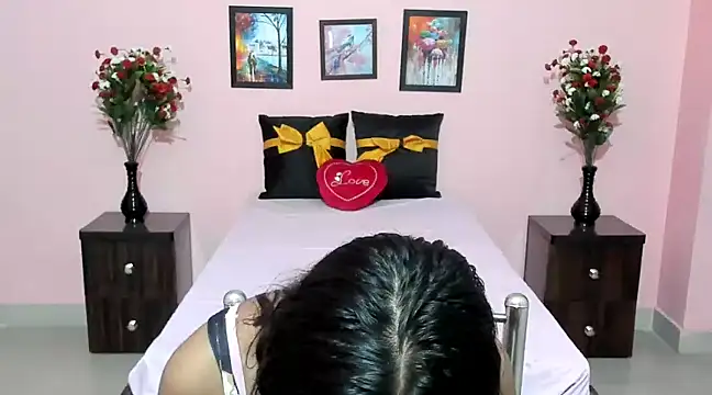 Snapshot of Melis_Sandra chatting on February 2025 01:03:01 PM Melis Sandra online show from February 2025 01:03:01 PM