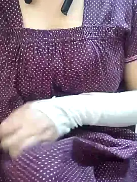 mallupriyapriya online show from January 2025 05:08:02 AM