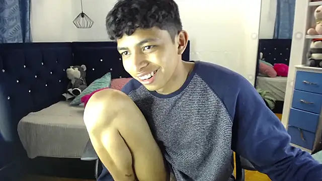 Snapshot of twinkmilk_ chatting on March 2025 01:21:02 AM twinkmilk online show from March 2025 01:21:02 AM