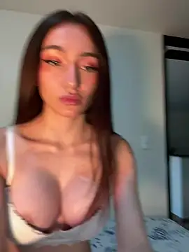 Maddy Jones online show from March 2025 08:19:01 PM