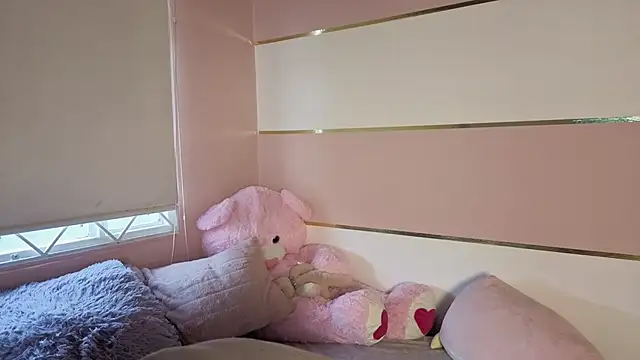 Charlotte  Miller online show from October 2025 11:46:02 AM