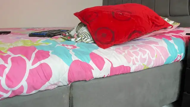 crazyangelita65 online show from January 2025 09:03:01 PM