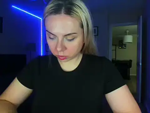 Snapshot of HappyIva chatting on September 2025 02:55:02 AM HappyIva online show from September 2025 02:55:02 AM