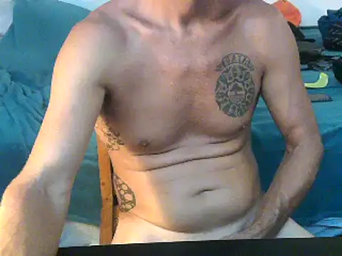 Snapshot of GoloZeusMax chatting on February 2025 06:37:01 PM GoloZeusMax online show from February 2025 06:37:01 PM