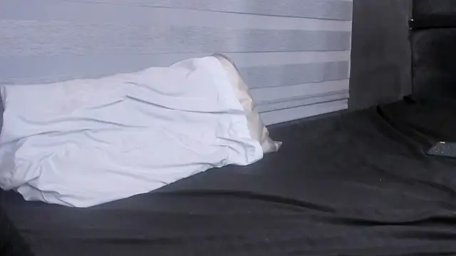 adam piarse01 online show from March 2025 09:02:02 AM