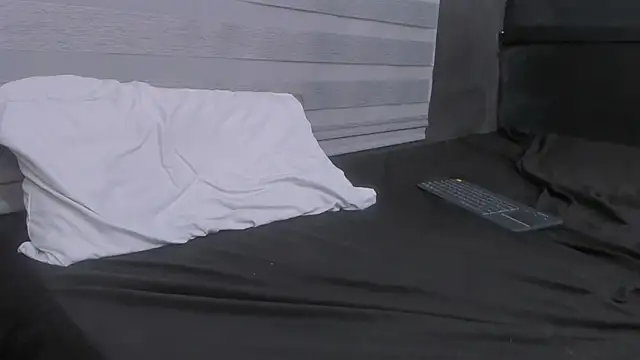 adam piarse01 online show from March 2025 06:21:02 AM