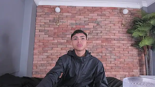 adam piarse01 online show from November 2025 03:16:01 AM