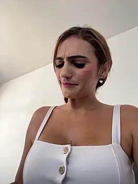 Samantha bigboobs online show from February 2025 08:36:02 PM